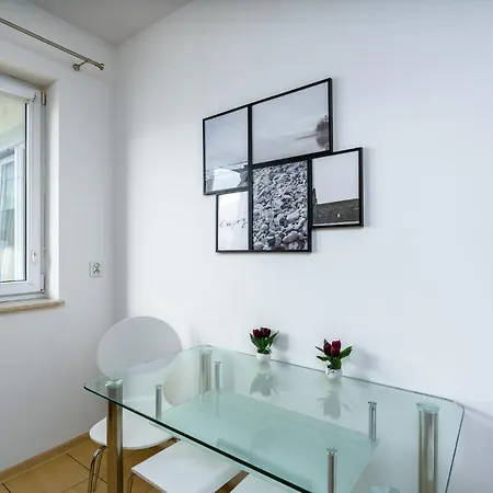 Great Modern Apartment